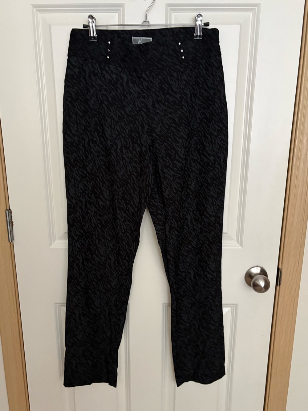 JM Collection Black Textured Straight-Leg Pull-On Pants